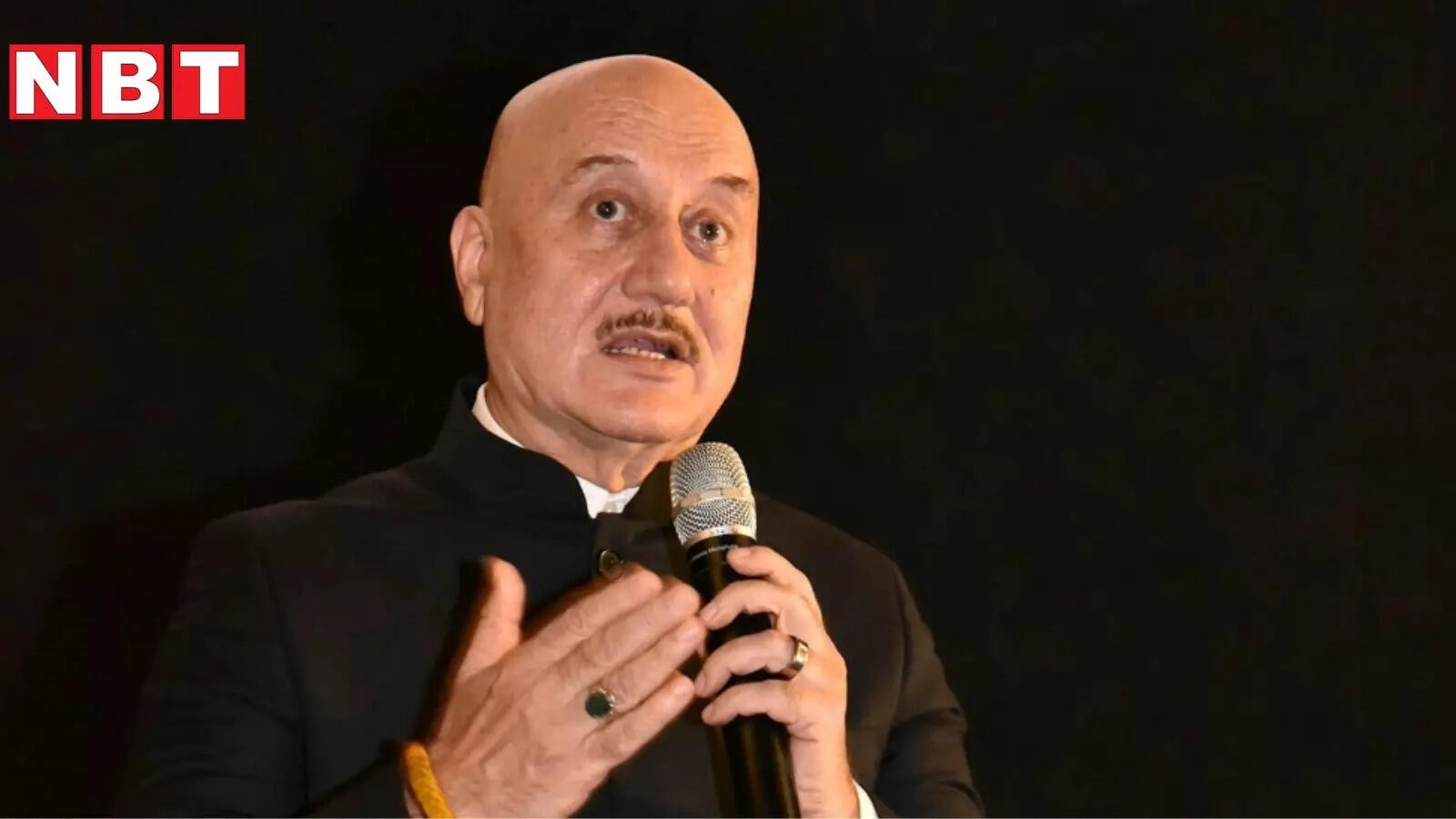 Anupam Kheri2